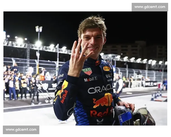 拉塞尔加拿大站背靠背杆位!赛季首杆 + 生涯第六冠 拉塞尔加拿大站背靠背杆位!赛季首杆 + 生涯第六冠