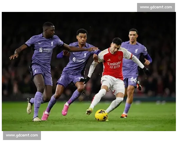 洛里 24 次对阵切尔西创纪录！热刺传奇门神的蓝桥梦魇与伦敦德比记忆