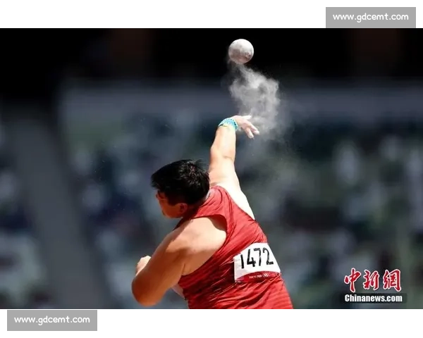 青岛田径赛巩立姣雨中夺金 铅球女皇再展霸气
